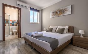 F11.1 Habitación 1 cama doble baño privado